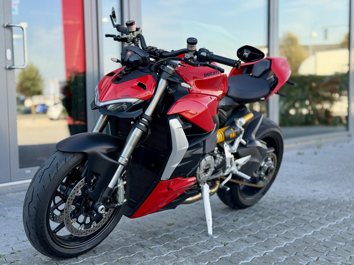 Ducati Streetfighter V2