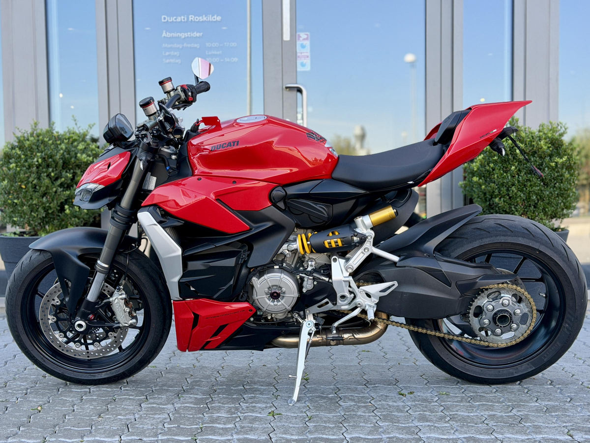 Ducati Streetfighter V2