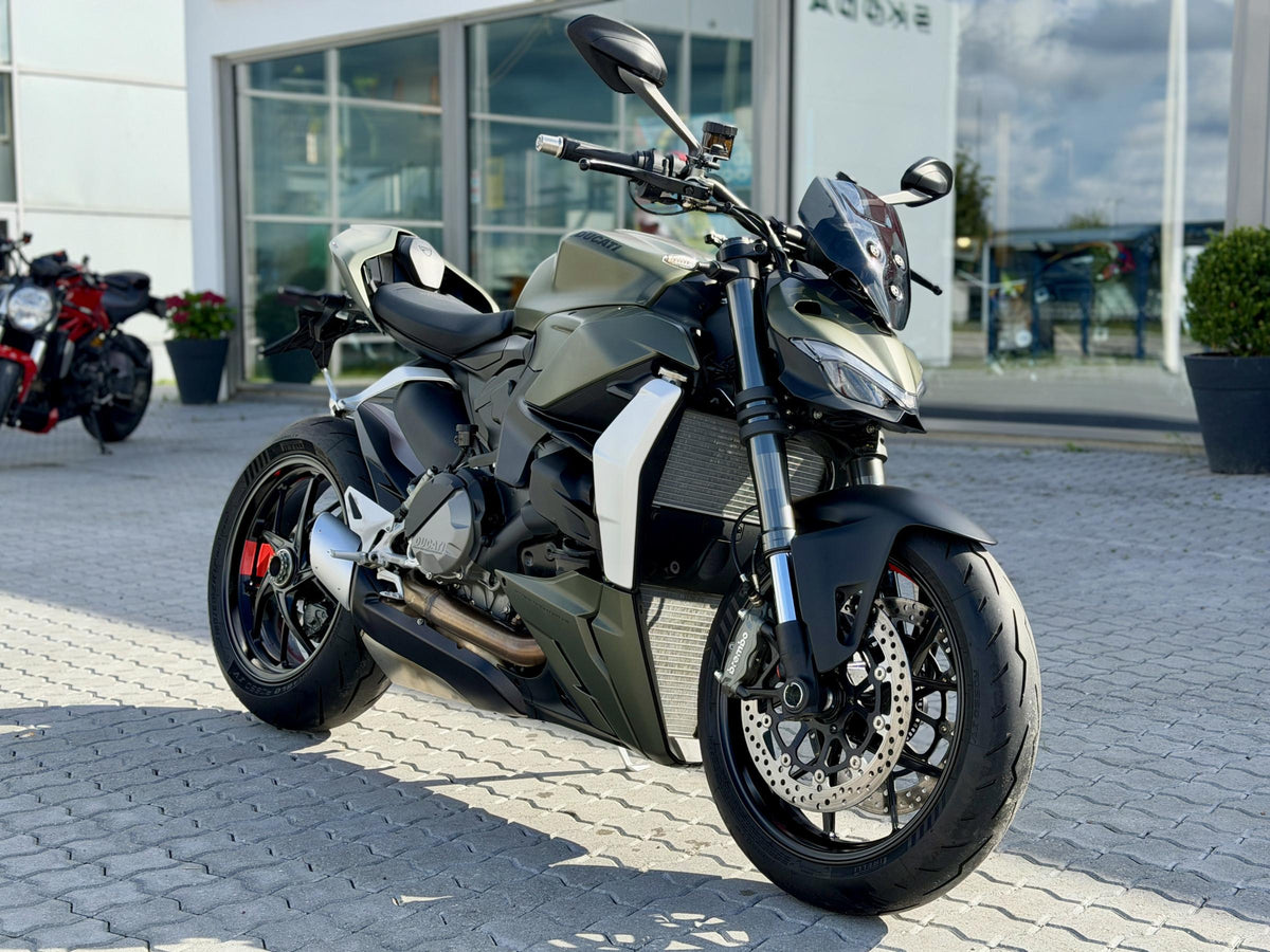 Ducati Streetfighter V2