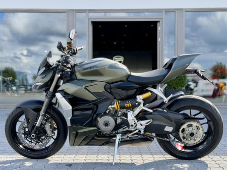 Ducati Streetfighter V2