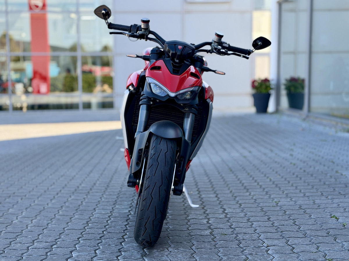 Ducati Streetfighter V2